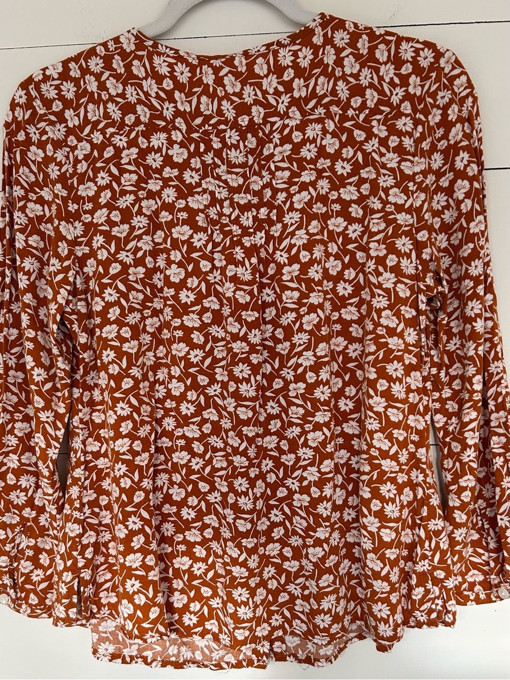 Old Navy Rust and White Floral Peasant Blouse. Sz S. - Picture 2 of 4